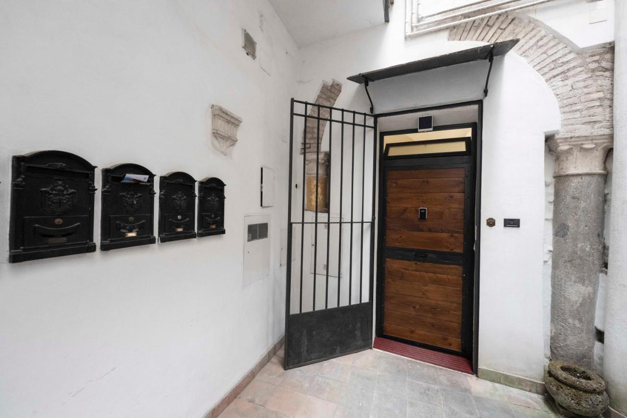 Studio Delle Grotte - Campo De' Fiori Roma Dış mekan fotoğraf